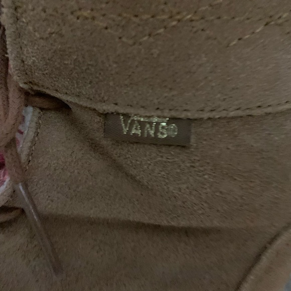 COPY - Vans size 6 Aztec print moccasin style boots. Great condition. No stains. - Picture 3 of 5